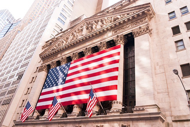 Den amerikanska börsen är egentligen två handelsplatser, varav New York Stock Exchange som är på bild här, är en. 